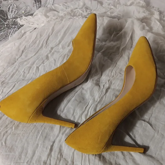 Nine West Yellow Suede Heels - Picture 6 of 8
